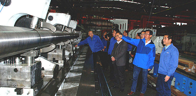 省政府質量獎評審組對星火機床公司進行復評現場評審 省政府質量獎評審組對星火機床公司進行復評現場評審