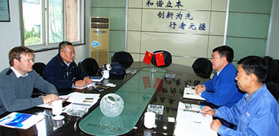 德國客商來星火機床公司洽談強化合作事宜 德國客商來星火機床公司洽談強化合作事宜