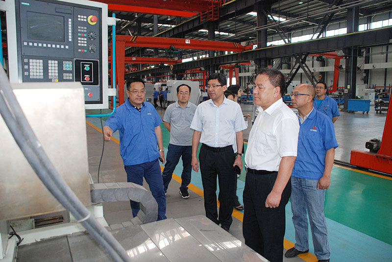 甘肅省發改委 國資委有關領導來星火機床公司調研 甘肅省發改委 國資委有關領導來星火機床公司調研