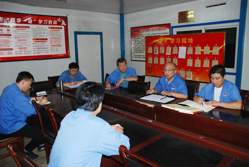 星火機床公司黨委檢查督導基層支部“不忘初心 牢記使命”主題教育工作 星火機床公司黨委檢查督導基層支部“不忘初心 牢記使命”主題教育工作