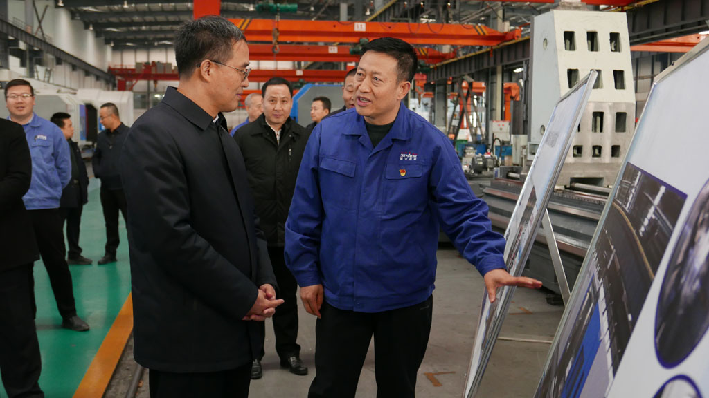 甘肅省委常委、政法委書記劉長根深入包聯(lián)企業(yè)星火機床公司調(diào)研