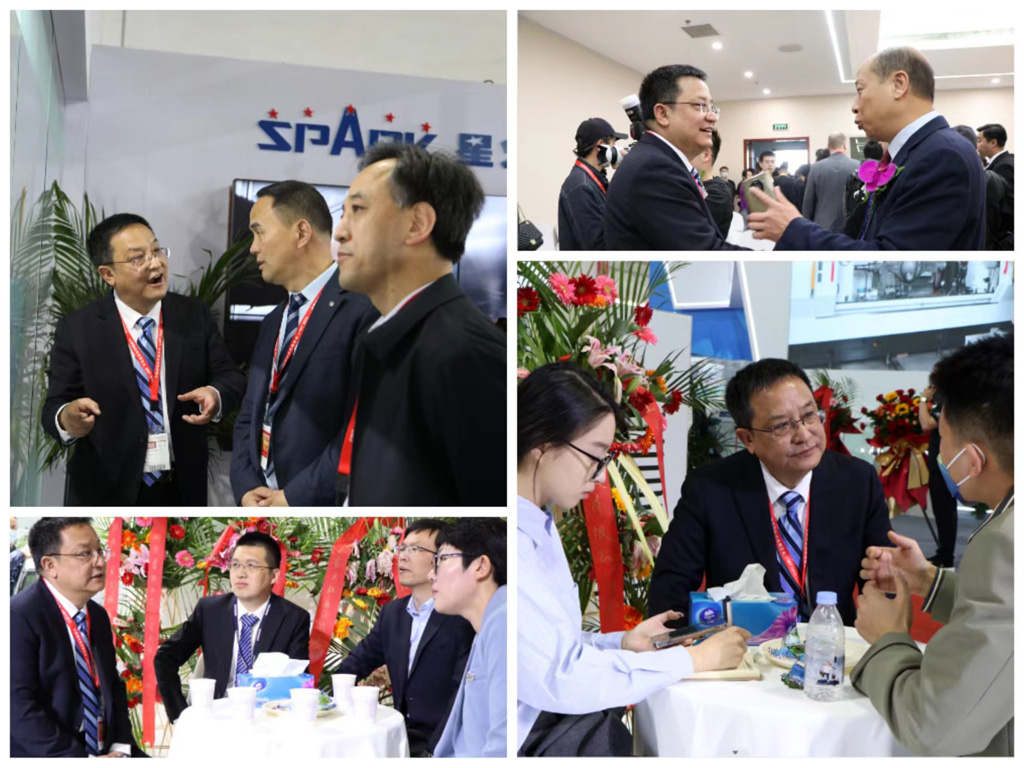 北京國際機床展第一天 星火機床展品備受關注 北京國際機床展第一天 星火機床展品備受關注