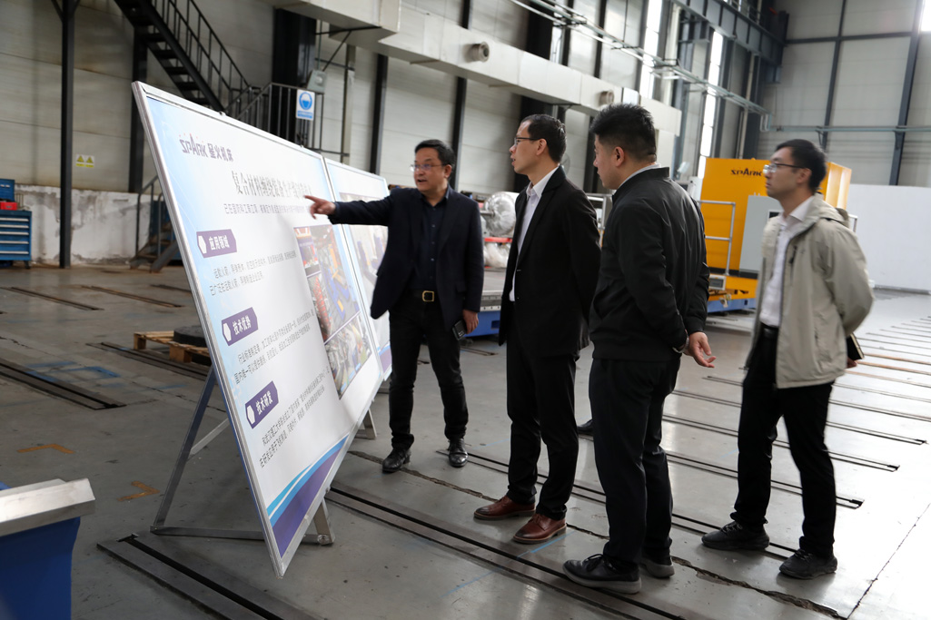 中國進出口銀行甘肅省分行副行長李強到星火機床公司調研 中國進出口銀行甘肅省分行副行長李強到星火機床公司調研