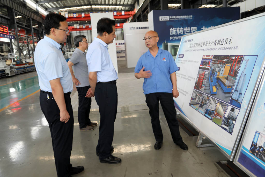 天水市人大副主任申君明調(diào)研星火數(shù)控公司“雙千行動(dòng)”計(jì)劃落實(shí)情況 